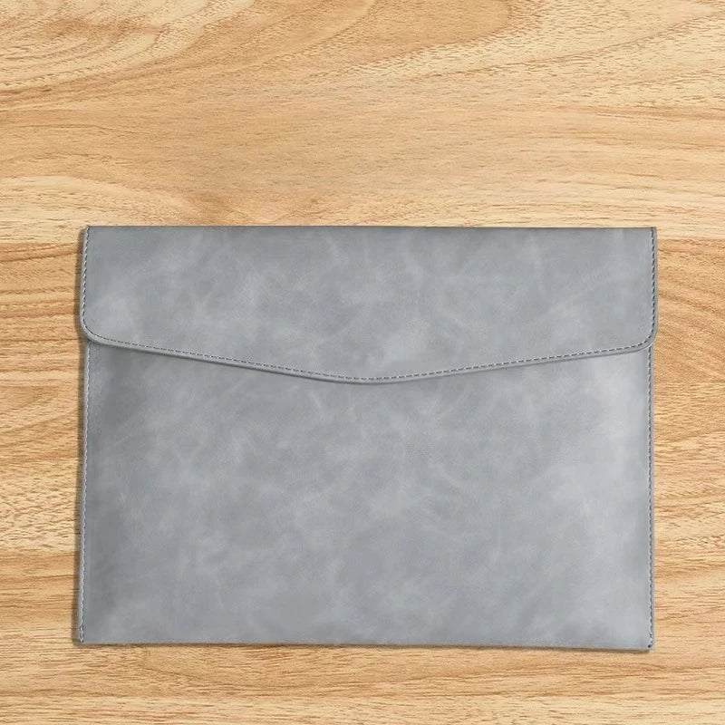 Pochette Executive Alma™ – Camel Élégance