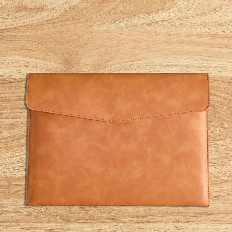 Pochette Executive Alma™ – Camel Élégance