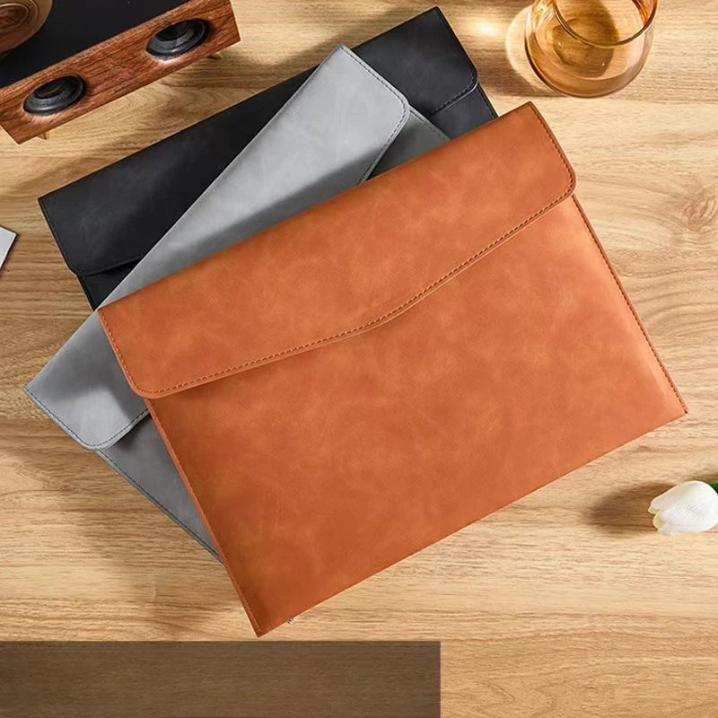 Pochette Executive Alma™ – Camel Élégance